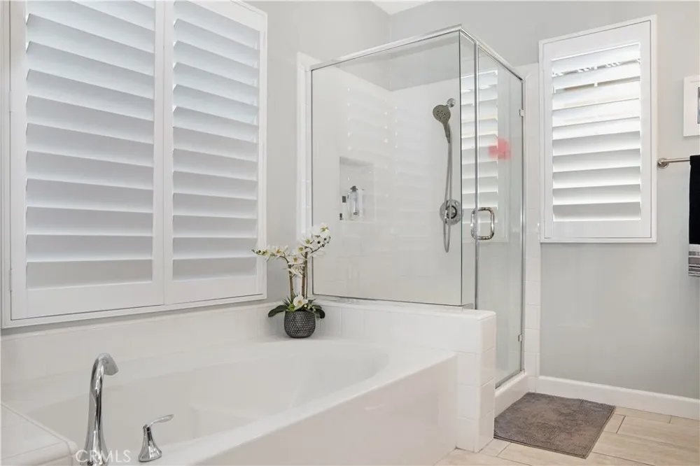 10572 Sausalito Court Los Alamitos, CA 90720