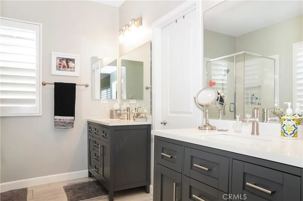 10572 Sausalito Court Los Alamitos, CA 90720