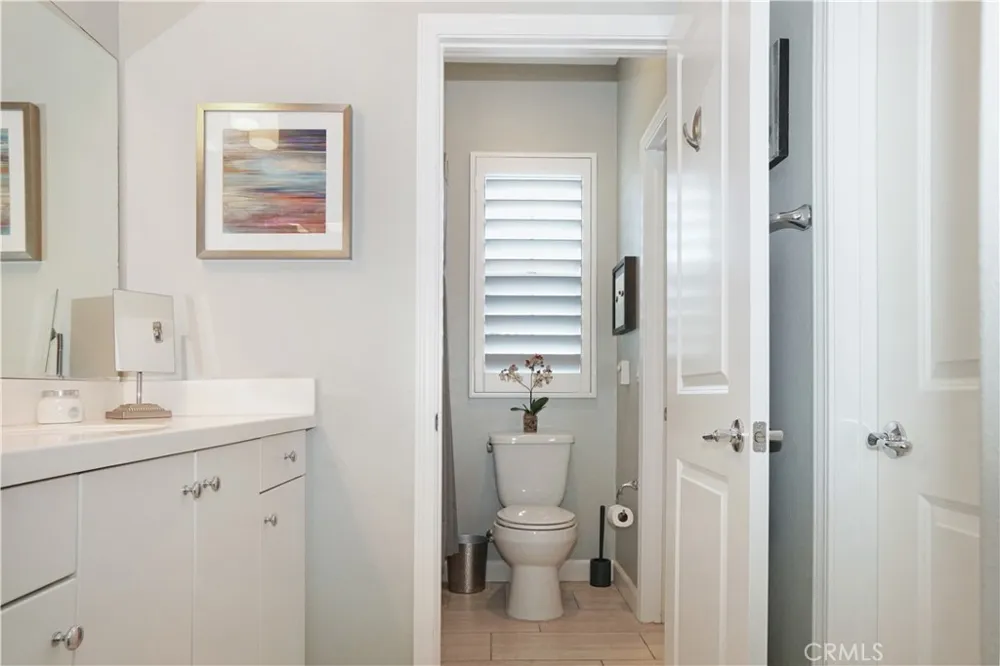 10572 Sausalito Court Los Alamitos, CA 90720