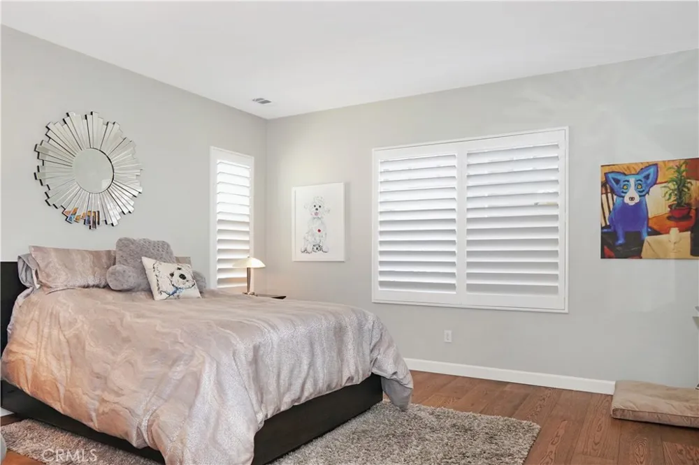 10572 Sausalito Court Los Alamitos, CA 90720