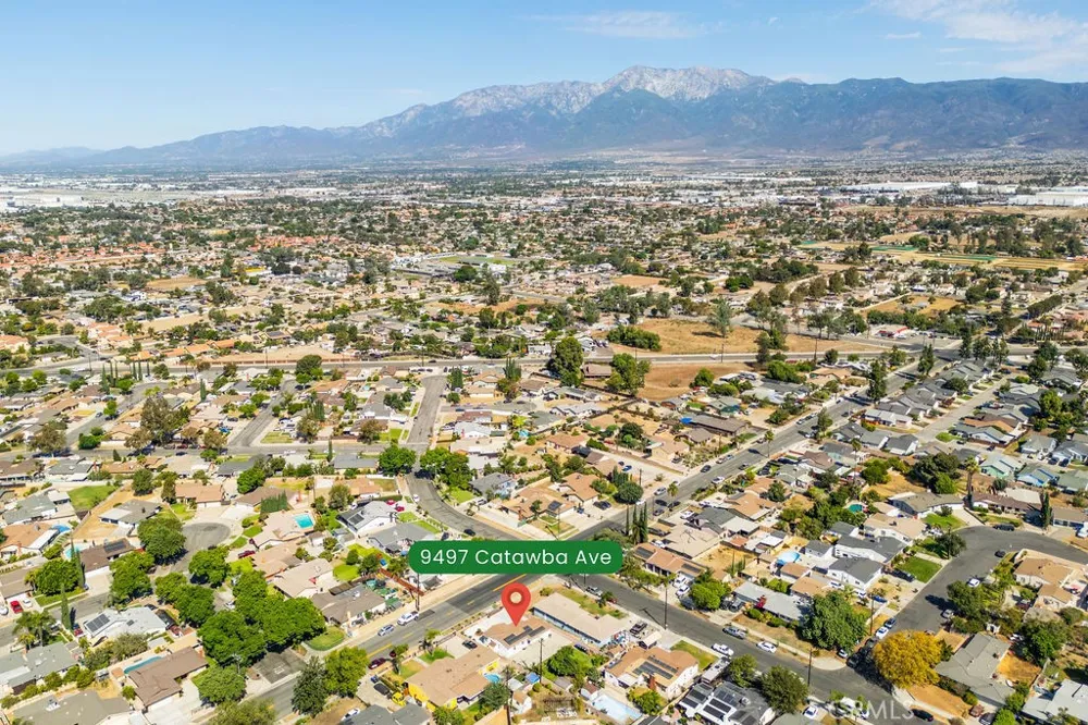 9497 Catawba Ave Fontana, CA 92335