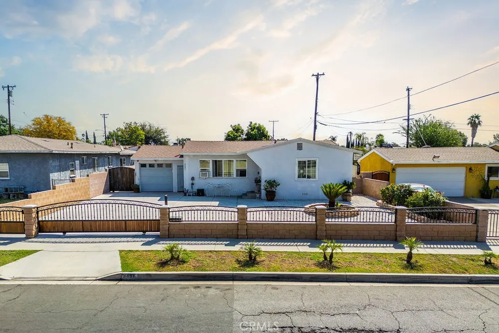 9497 Catawba Ave Fontana, CA 92335