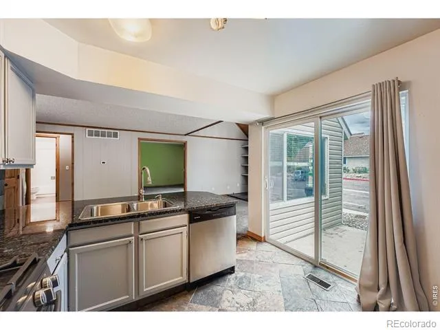 2469 S Xanadu Way #A Aurora, CO 80014