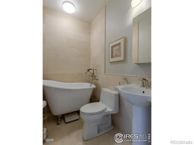 1077 Canyon Boulevard #403 Boulder, CO 80302