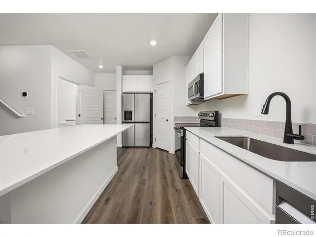 315 Condor Way Johnstown, CO 80534