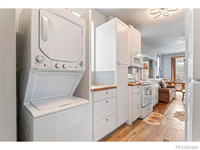 321 Graceland Grove Colorado Springs, CO 80904