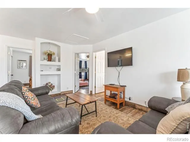 321 Graceland Grove Colorado Springs, CO 80904