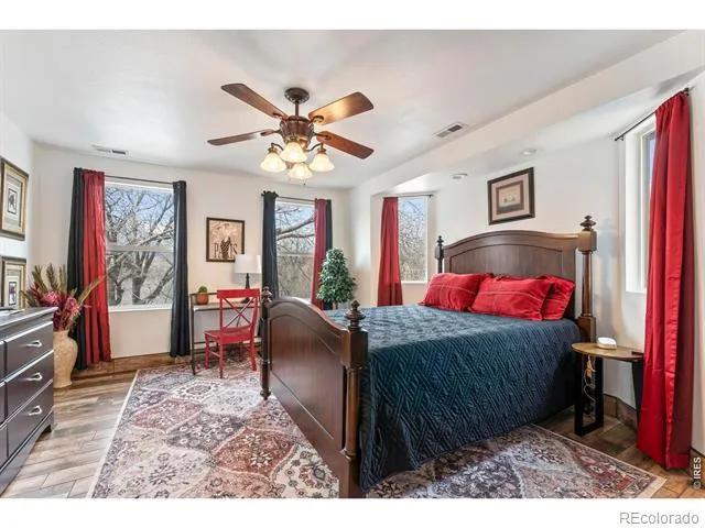 321 Graceland Grove Colorado Springs, CO 80904