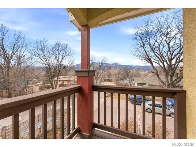 321 Graceland Grove Colorado Springs, CO 80904