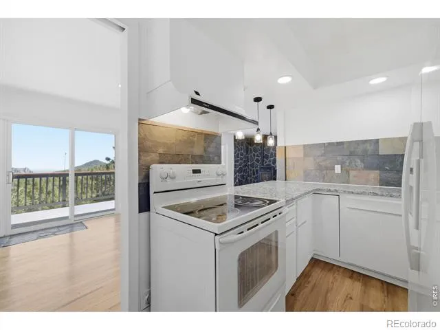 910 Chute Road Golden, CO 80403
