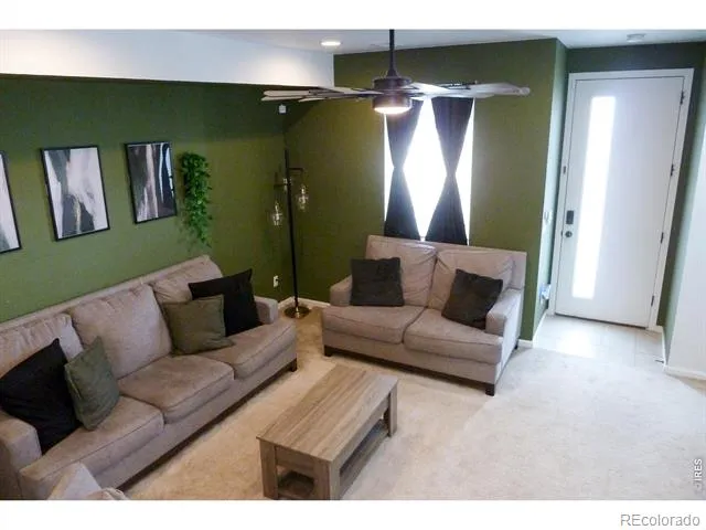 44 Trussville Street Aurora, CO 80018