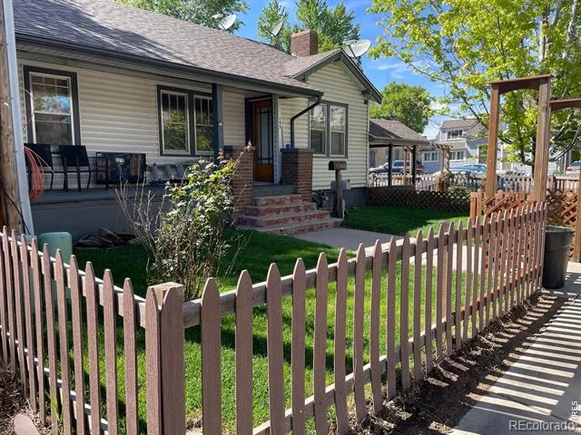 135 Cleveland Avenue Loveland, CO 80537