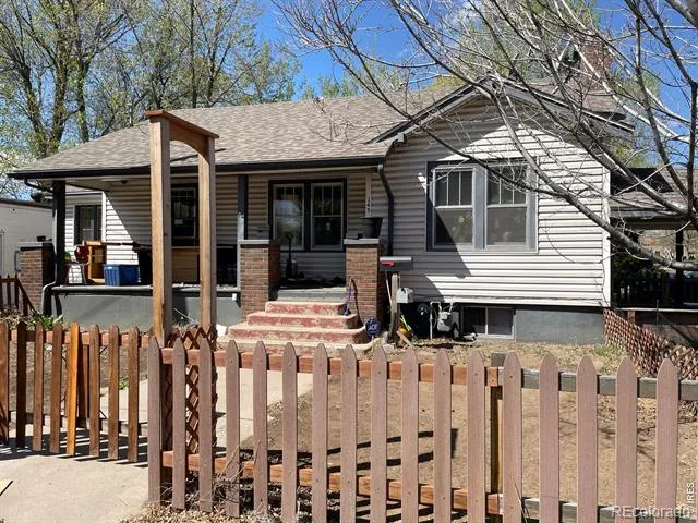 135 Cleveland Avenue Loveland, CO 80537