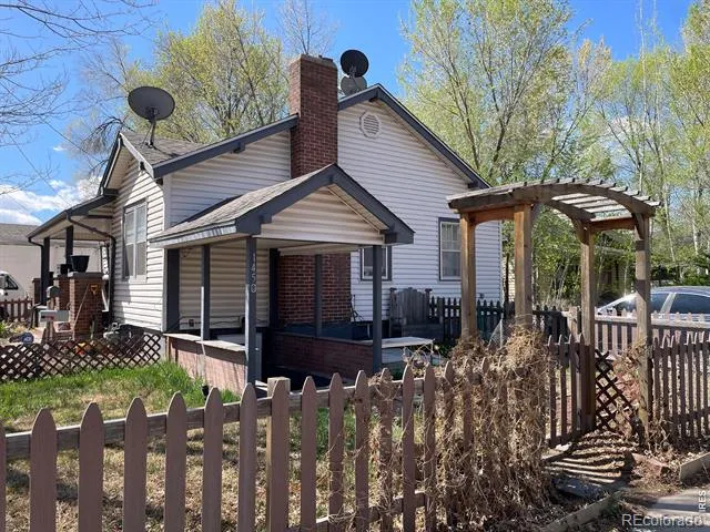 135 Cleveland Avenue Loveland, CO 80537