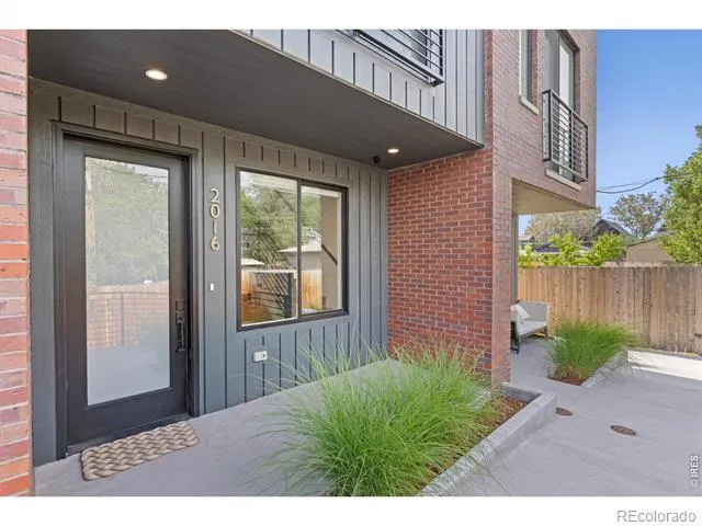 2016 W 46th Avenue Denver, CO 80211