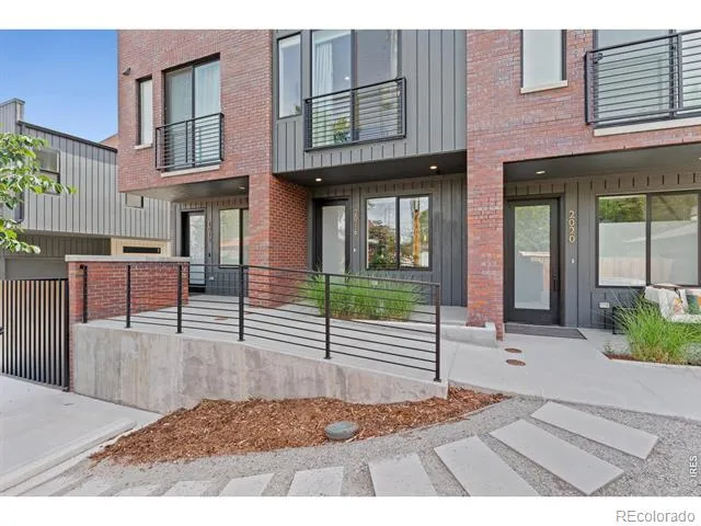 2016 W 46th Avenue Denver, CO 80211