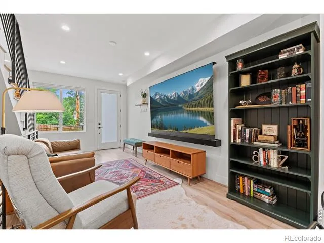 2016 W 46th Avenue Denver, CO 80211