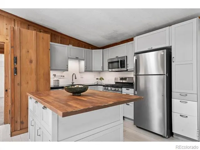 41 Silver Spruce Boulder, CO 80302