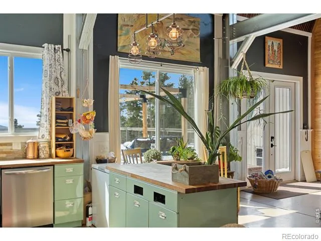 1154 Redstone Drive Bellvue, CO 80512