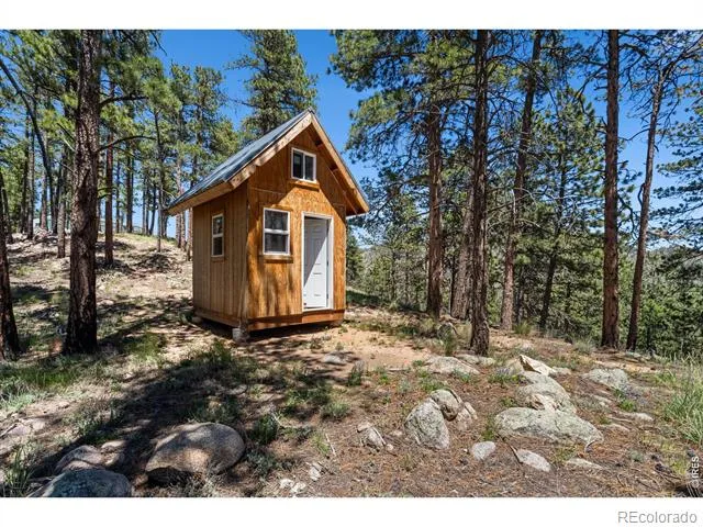 1154 Redstone Drive Bellvue, CO 80512