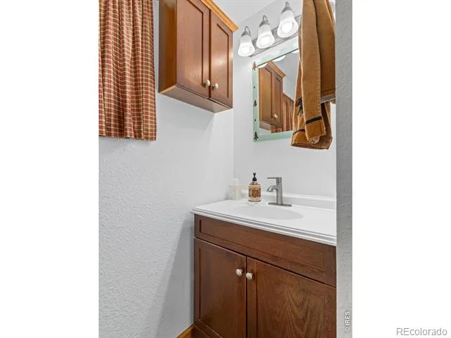 1002 Streamside Drive Glen Haven, CO 80532