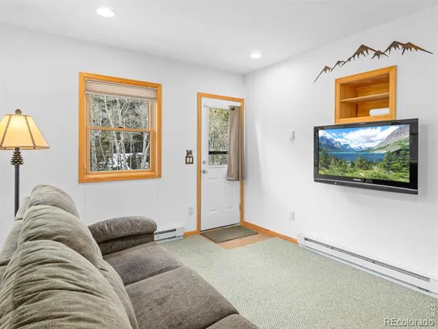 1002 Streamside Drive Glen Haven, CO 80532