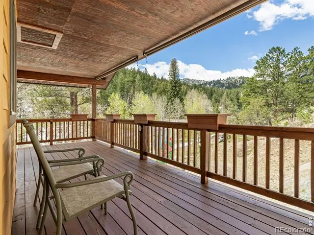 1002 Streamside Drive Glen Haven, CO 80532