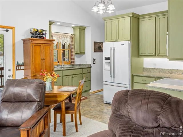1002 Streamside Drive Glen Haven, CO 80532