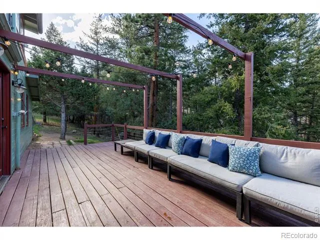 1003 Eagle Drive Lyons, CO 80540