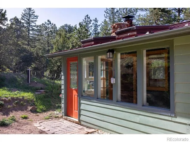1003 Eagle Drive Lyons, CO 80540