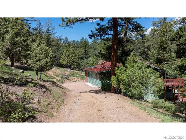 1003 Eagle Drive Lyons, CO 80540