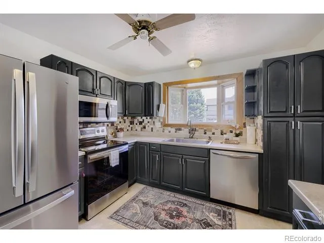 445 Hickory Place Broomfield, CO 80020