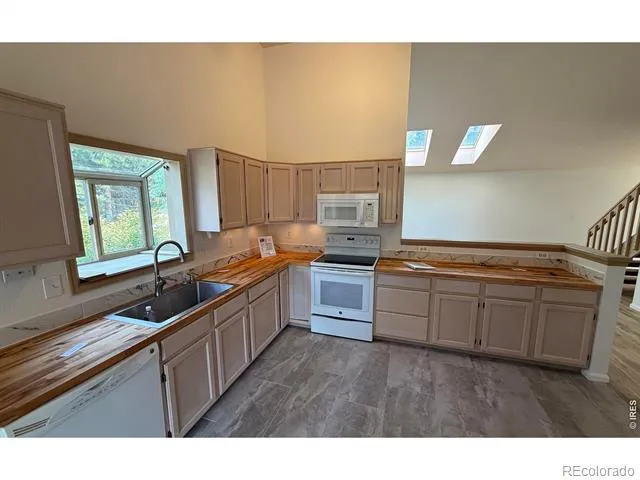 508 Creekside Court Golden, CO 80403