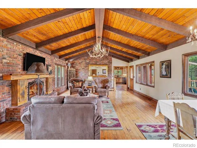 89 Aspen Leaf Lane Bellvue, CO 80512