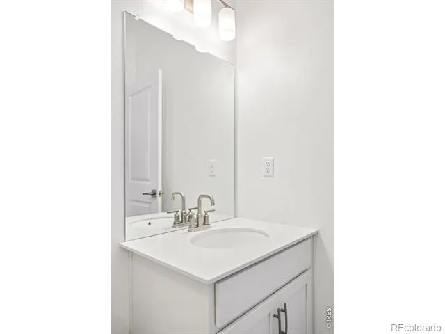 2905 S Flat Circle Longmont, CO 80503