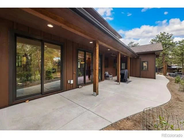 2742 Ypsilon Circle Estes Park, CO 80517
