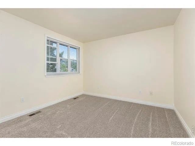 2247 Watersong Circle Longmont, CO 80504