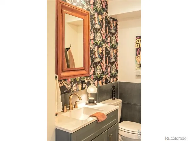 9816 County Road 7 Road Longmont, CO 80504