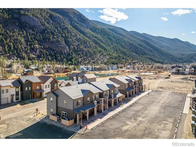 2121 Hummingbird Way #201 Georgetown, CO 80444