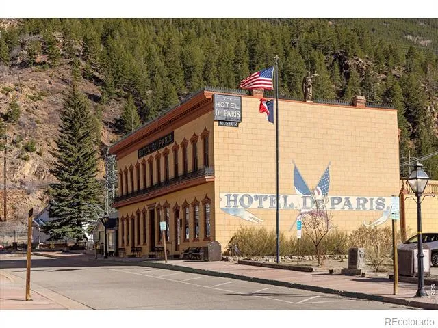 2121 Hummingbird Way #201 Georgetown, CO 80444