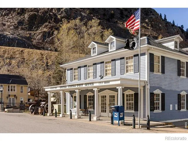 2121 Hummingbird Way #201 Georgetown, CO 80444