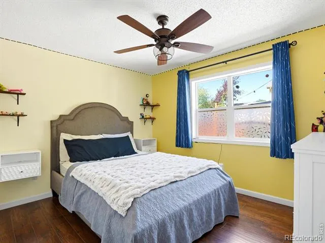 1864 Mount Sneffels Street Longmont, CO 80504