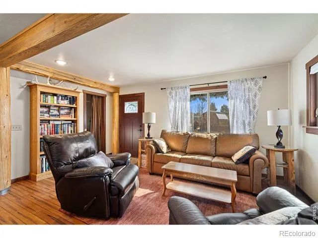 225 Meadow Lane Bellvue, CO 80512