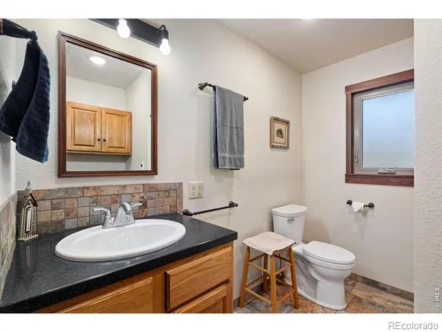225 Meadow Lane Bellvue, CO 80512