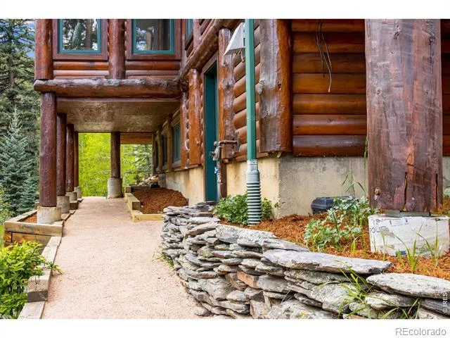 59 High Point Drive Glen Haven, CO 80532