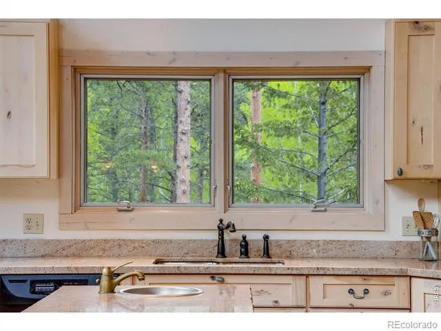 59 High Point Drive Glen Haven, CO 80532