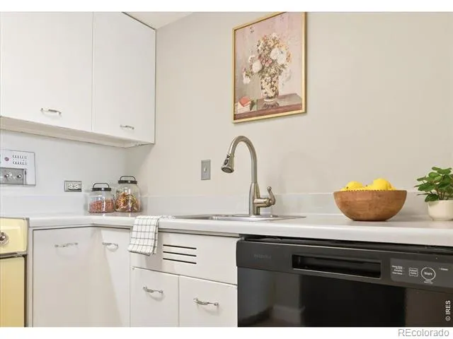 888 Logan Street #10D Denver, CO 80203