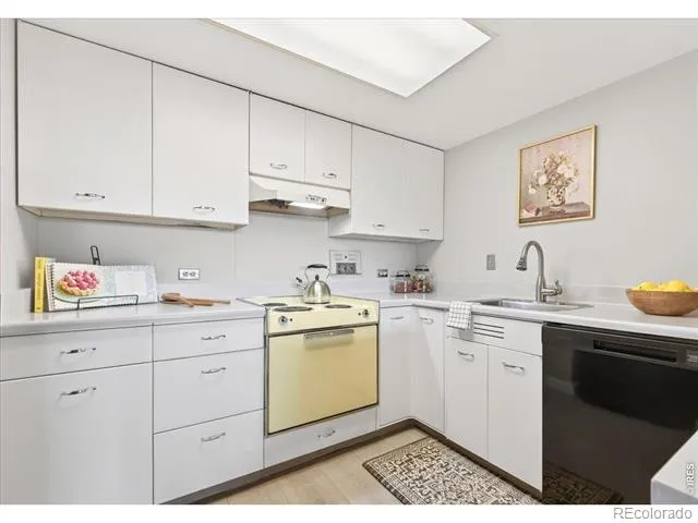 888 Logan Street #10D Denver, CO 80203