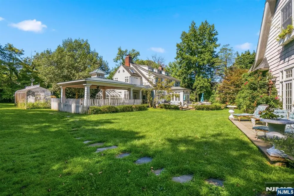 197 Cedar Street Englewood, NJ 07631
