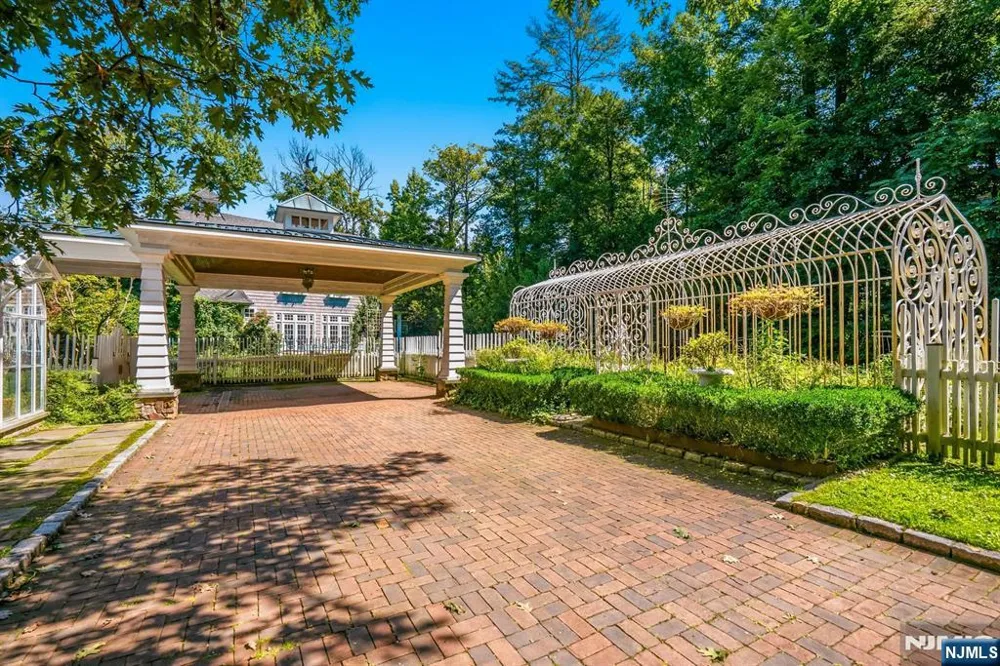 197 Cedar Street Englewood, NJ 07631